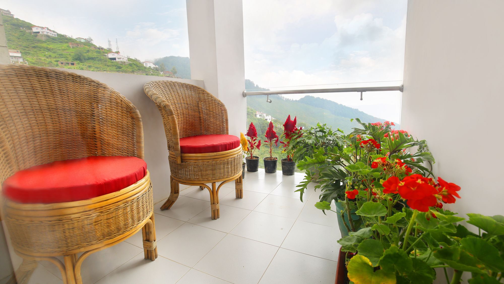 The Swiss Village Resort Найнитал Экстерьер фото
